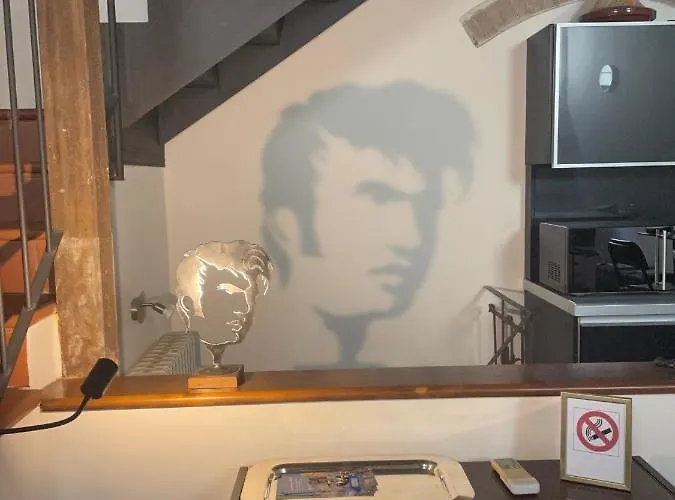 Loft Ponte Pietra Semesterbostad