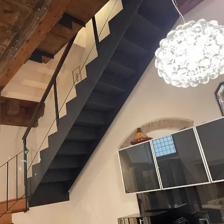 Loft Ponte Pietra Vakantiehuis *